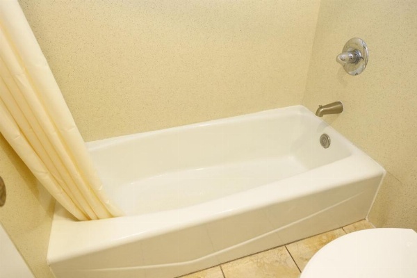 Tropic Lodge image 14