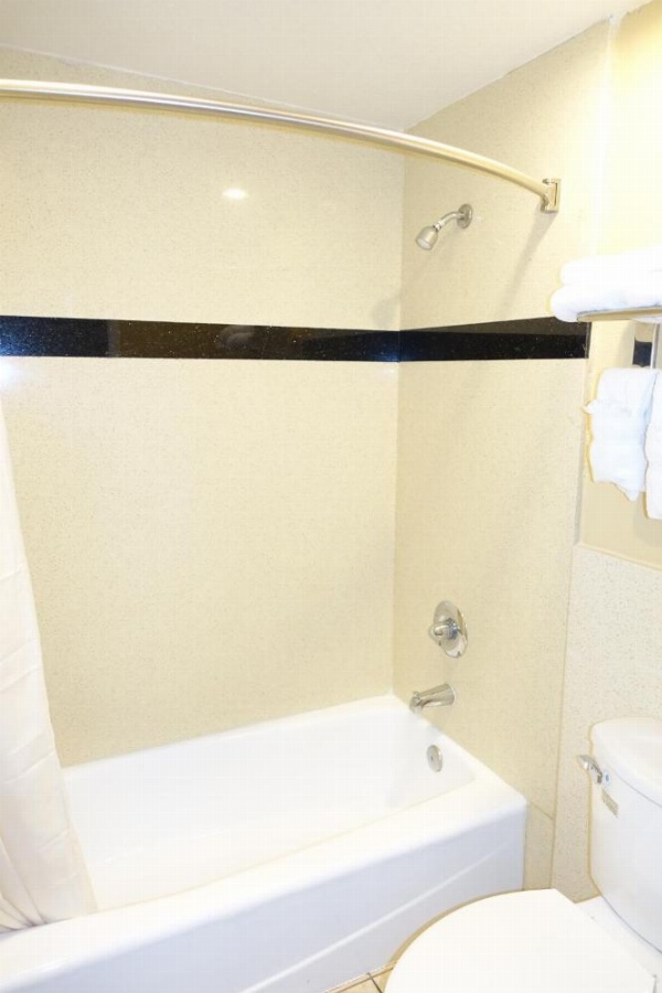 Tropic Lodge image 28